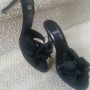 Rich Black Gorgeous!! Slip on Sandals.